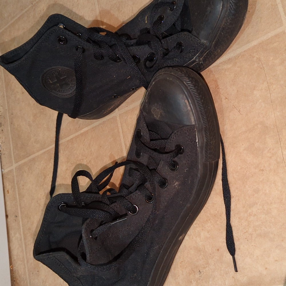 Black chuck Taylor all star old school size 7 women